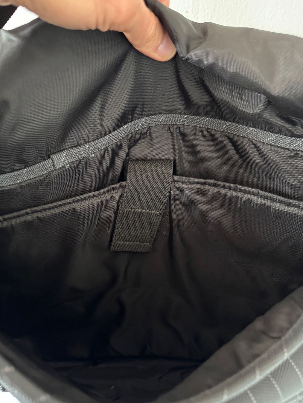 Eastpak Borse: Eastpak messenger bag pc – Usato da Neuchâtel venduto da _Easy_to_Find_ 4
