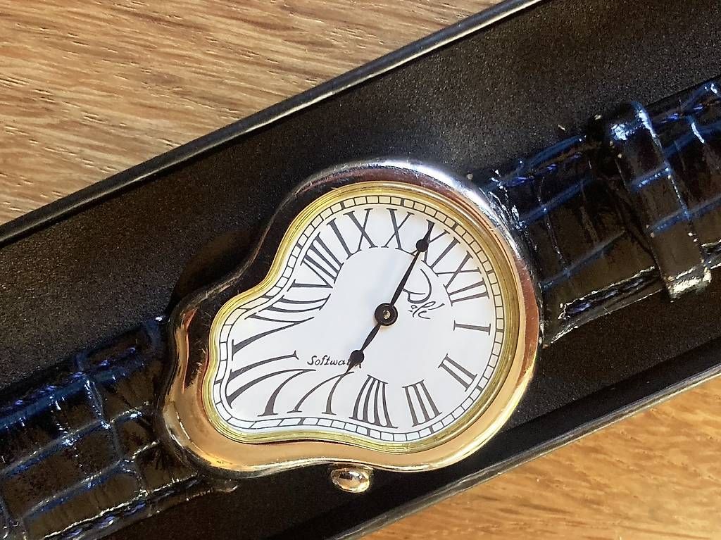 Orologi: Montre Softwatch Salvador Dali – Usato da Lausanne venduto da mmepasteque