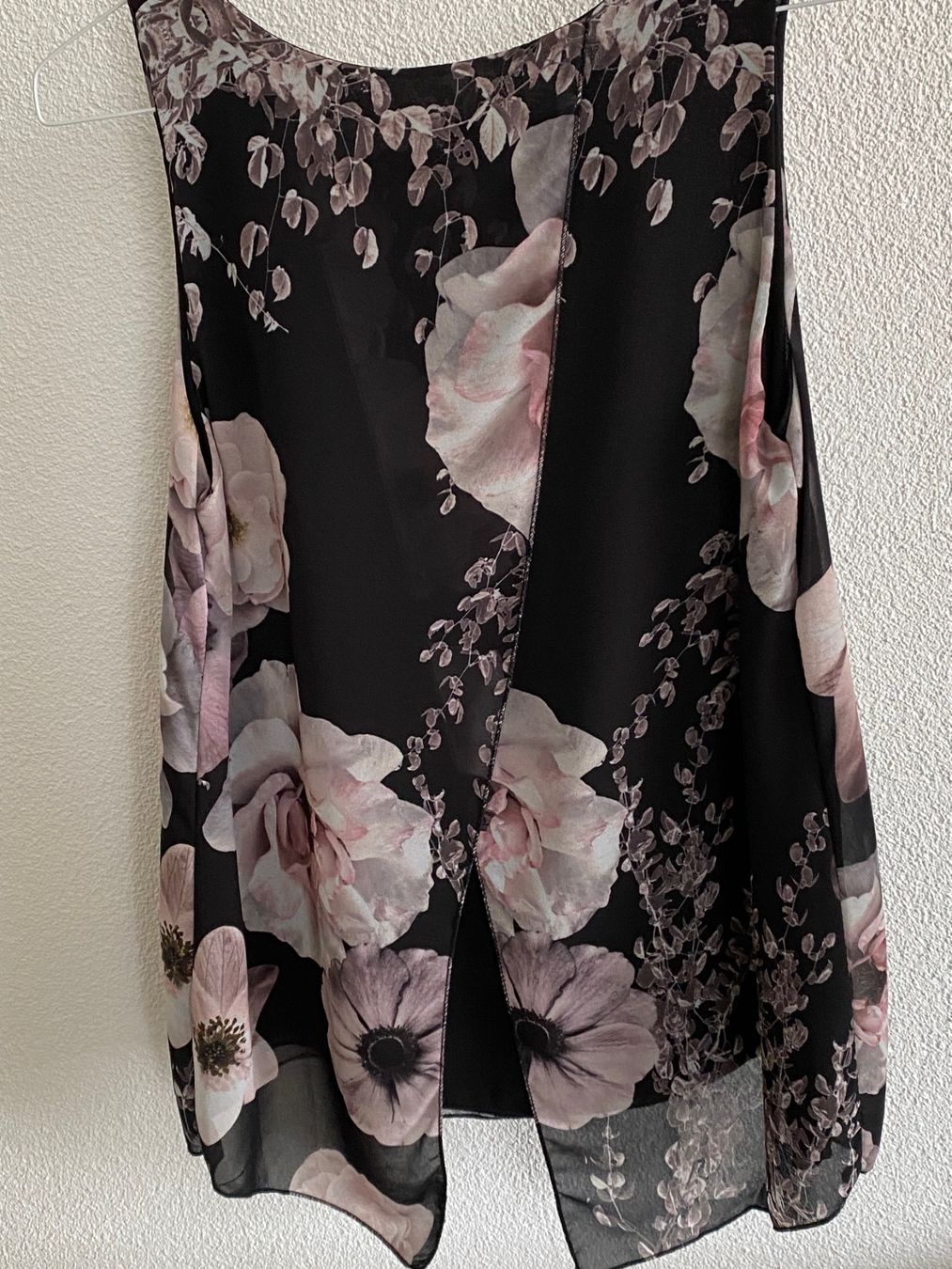 Tops: Sommerliches Top mit Blumenmuster, Grösse 40 – Gebraucht aus Hunzenschwil von heb_blr9 1