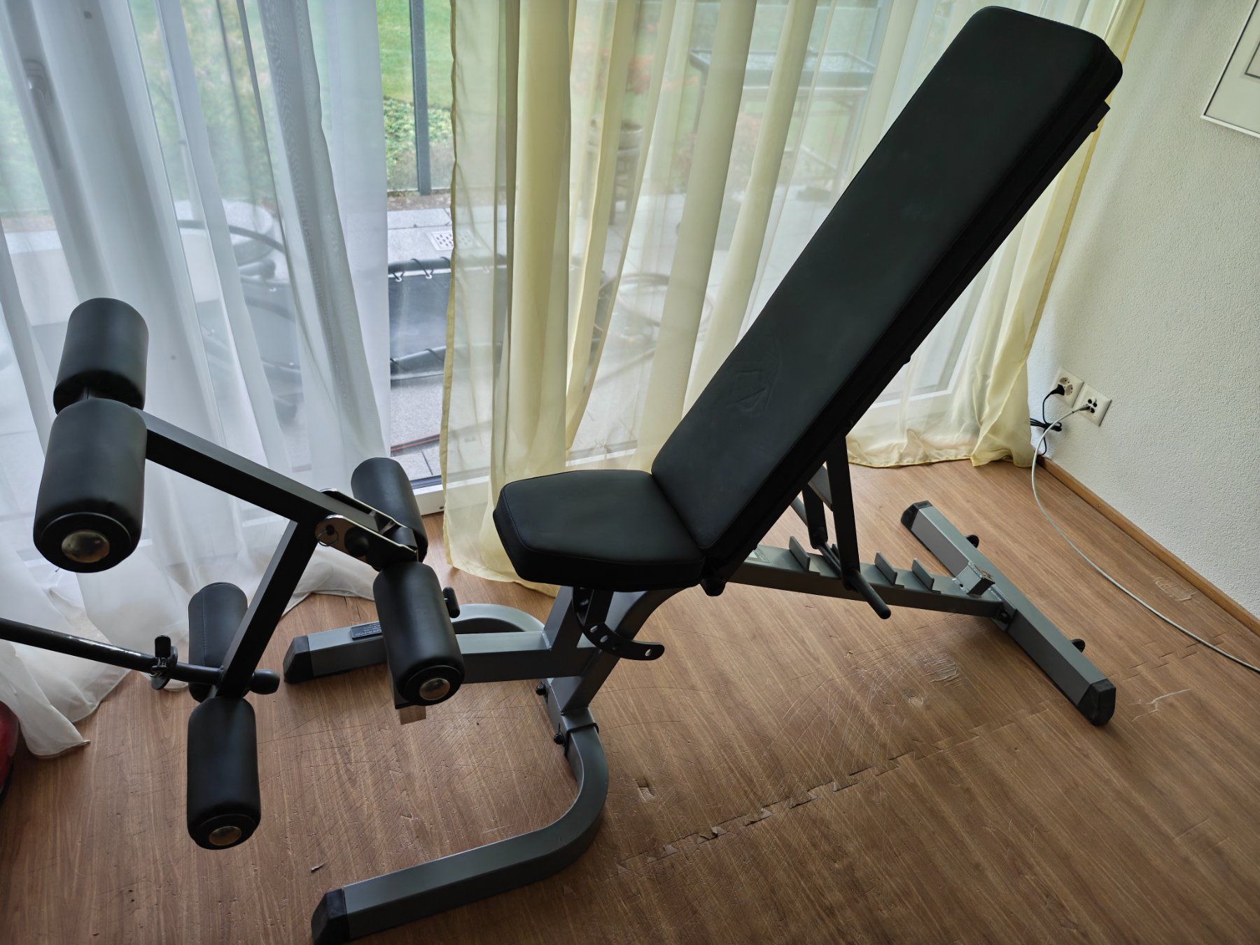 Hometrainer: Body Solid Pro Universalbank GFID71 & Beinteil – Usato da Aesch venduto da ExcaliburCH