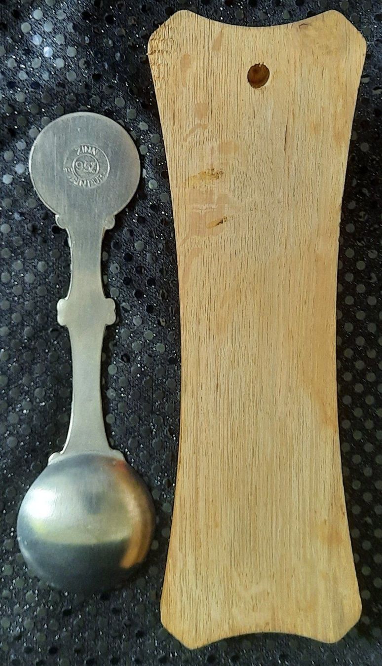 Löffel: Alter Zinnlöffel mit Holzhalter Wanddeko – Neu (gemäss Beschreibung) aus Seuzach von VT-Collections2 3