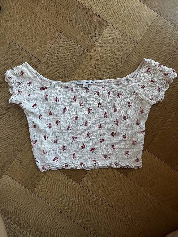 Tally Weijl Top: Süsses Sommer-Top mit Blumen, XS – Usato da Zürich venduto da ric_r96d 2