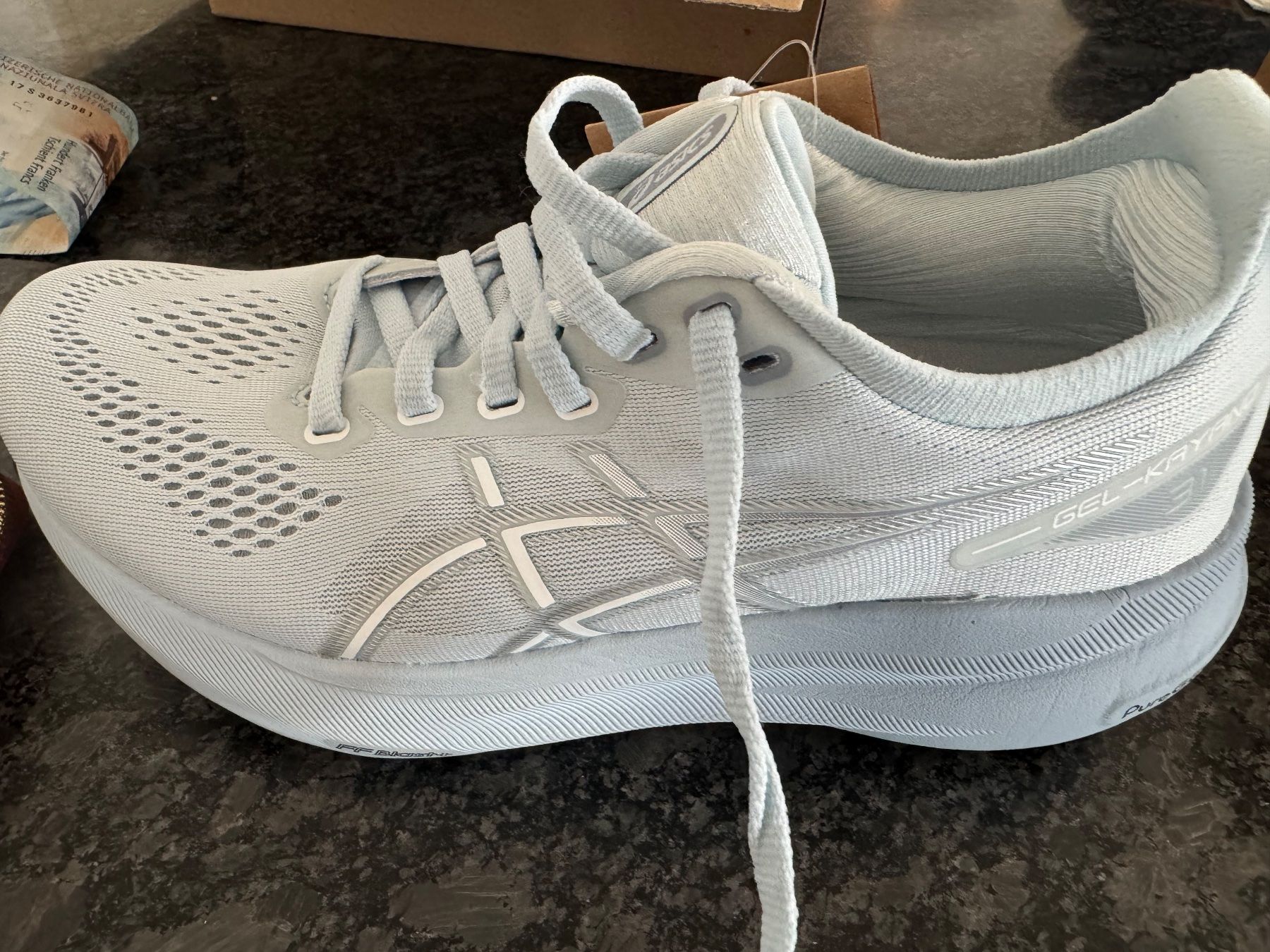 Asics Scarpe da donna: Asics Gel Kayano 31 Laufschuhe – Usato da Einsiedeln venduto da Claudia092