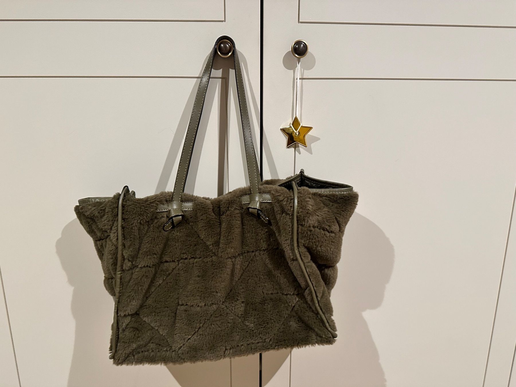 Gianni Chiarini Borse da donna: Eco Fur Shopper Gianni Chiarini – Nuovo (secondo la descrizione) da Zürich venduto da neuwo 1