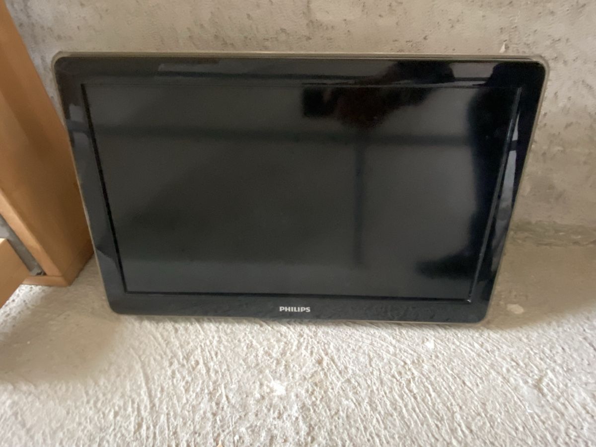 Philips Televisori: TV Bildschirme /Hotelzimmer – Usato da Port venduto da Amgpower 2