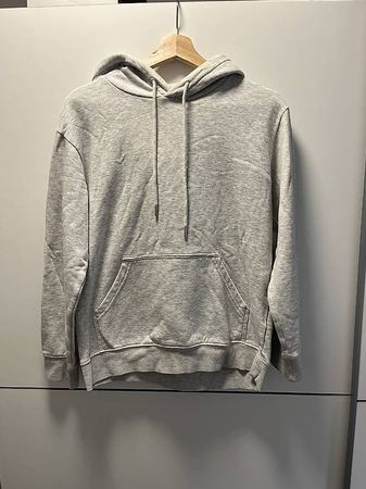 Grauer Hoodie