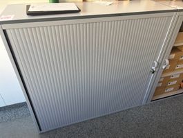 Schiebetürschrank (Lot 612) 8108 Dällikon