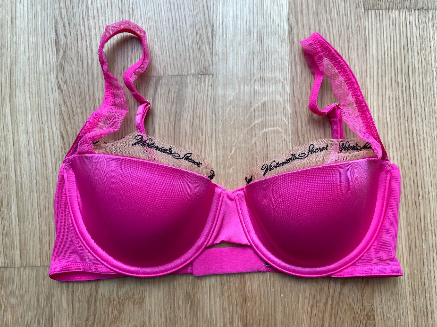 Soutien-gorge Demi Doublé Victoria's Secret Body By Victoria - Armatures, Rose, Neuf Avec étiquette