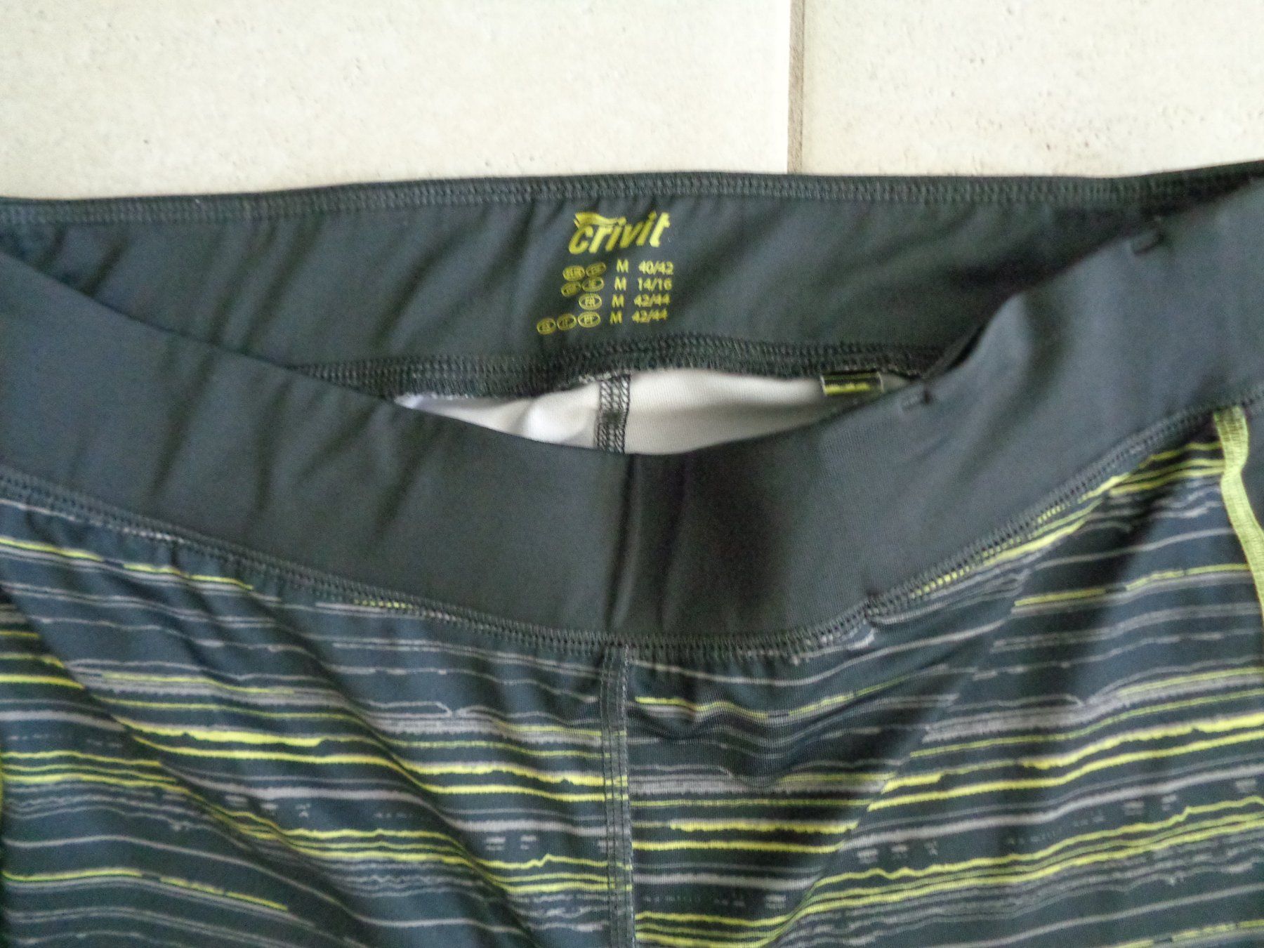 Pantaloni: CRIVIT SPORT HOSE GR.M NEUWERTIG – Usato da Rotkreuz venduto da Samballi 1
