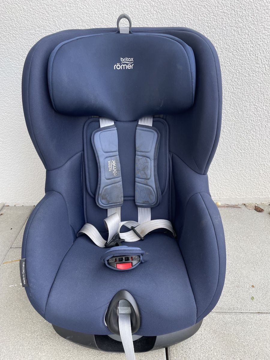 Britax Römer Seggiolini per auto: Britax Römer Trifix Kindersitz – Usato da Niederweningen venduto da Crocodileandy