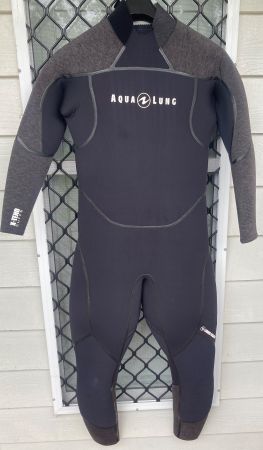 AQUALUNG Neoprenanzug 7mm Größe M/50 - neuwertig