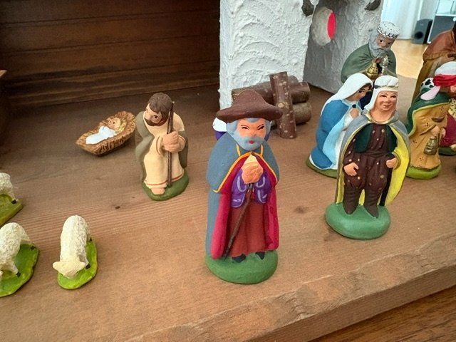 Tutte le decorazioni: Holz Krippe mit Figuren – Usato da Wettingen venduto da 194073riner 3