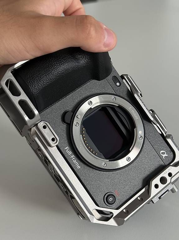 Camcorder: Sony FX3 + Poignée XLR + Cage Tilta – Gebraucht aus Préverenges von lee_2wp6 3