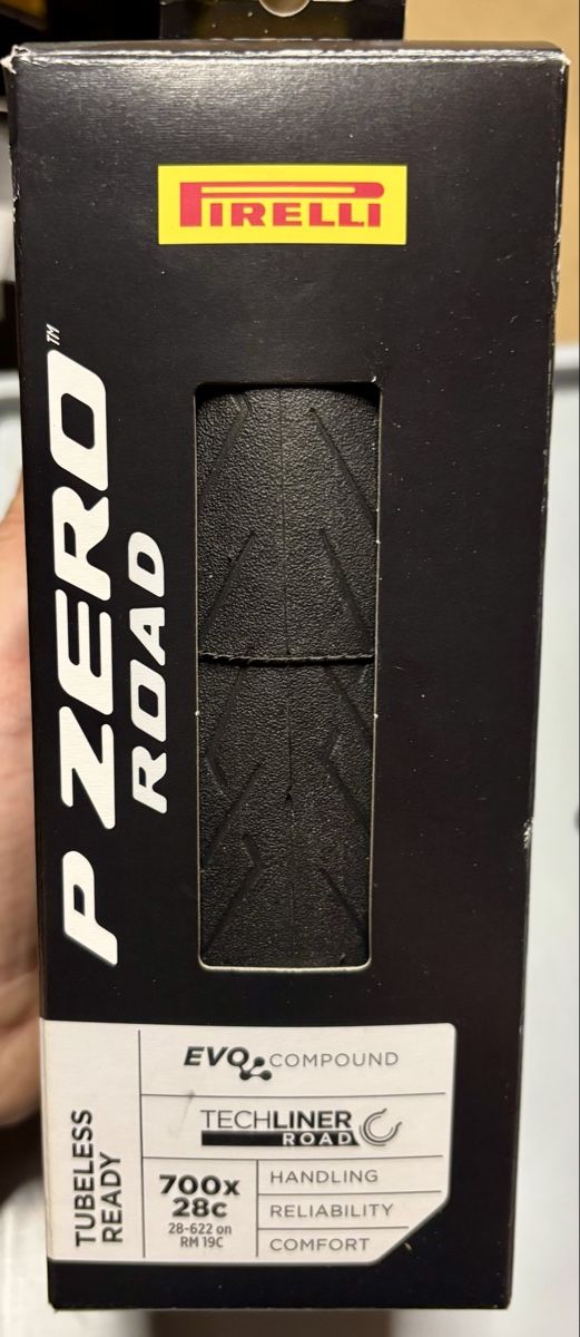 Pezzi di ricambio: P Zero Road 700x28c Tubeless Ready Neu – Nuovo e nell'imballaggio originale da Zürich venduto da quasimodo33