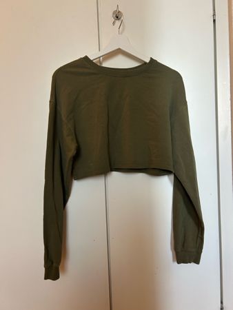 Crop Top manches longues vert kaki -  Taille S, parfait!