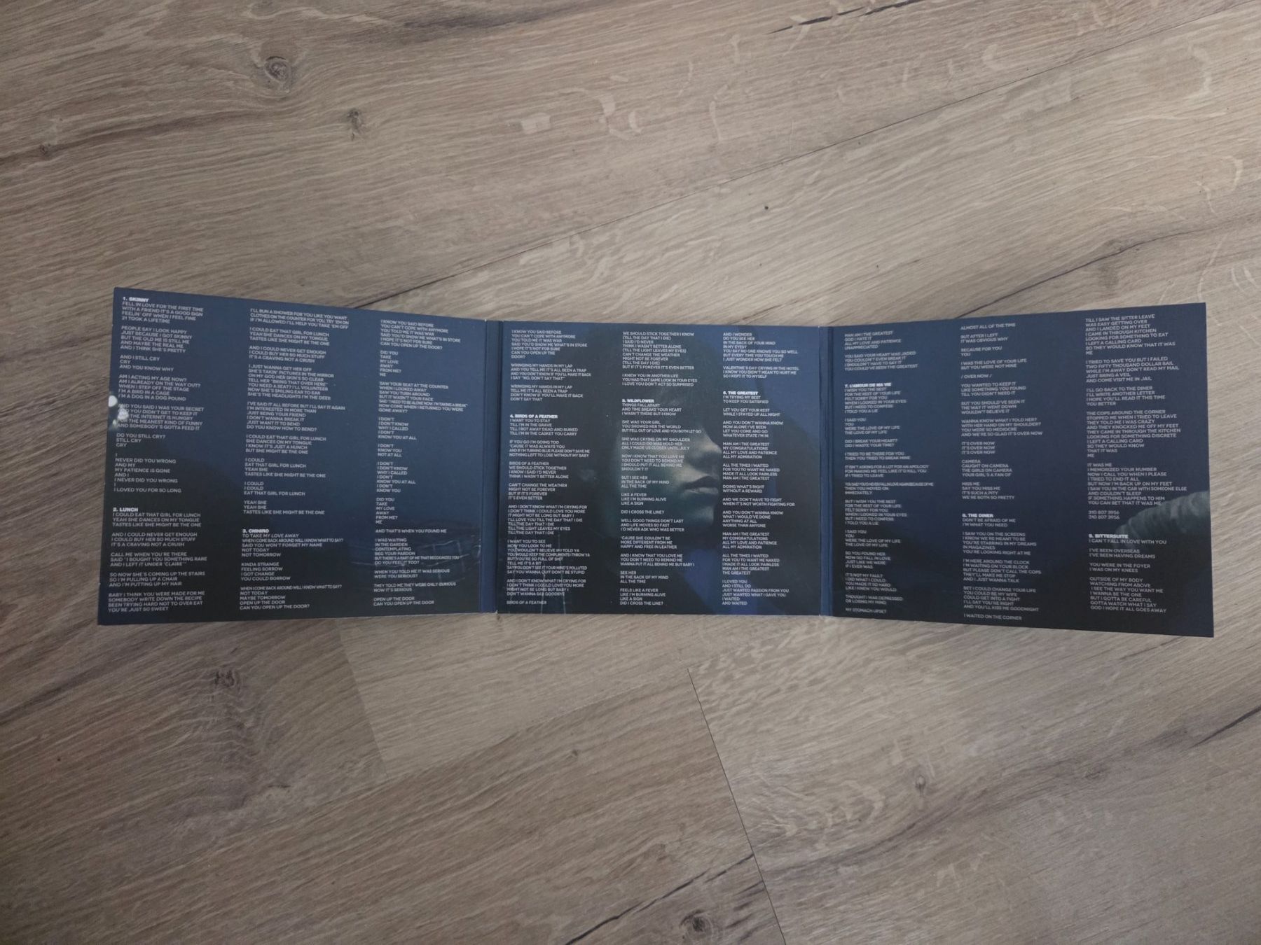 CD: CD Billie Eilish- Hit me hard and soft – Nuovo (secondo la descrizione) da Uznach venduto da dom_2hyx 1