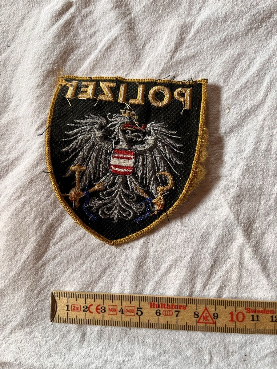 Plaketten & Abzeichen: Abzeichen Polizei Österreich Badge – Gebraucht aus Maienfeld von DivicoHelveticus 1