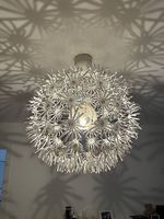 Lampe in Blumenmuster