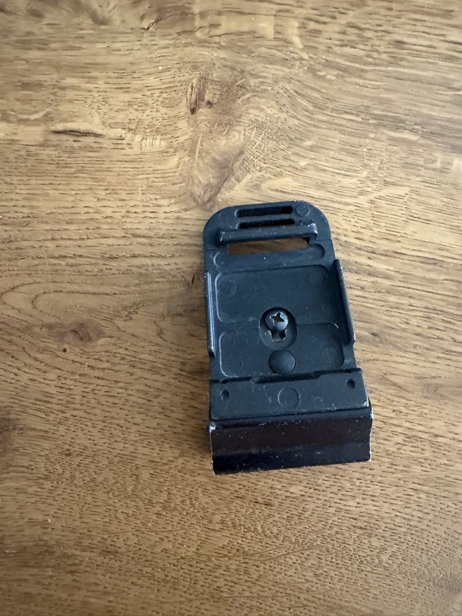 Uniformi: NVG Bracket I – Usato da Inwil venduto da DiNozzo01
