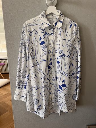 Bluse Liviana Conti, Gr. 42 (ital 48), weiss mit blauem prin