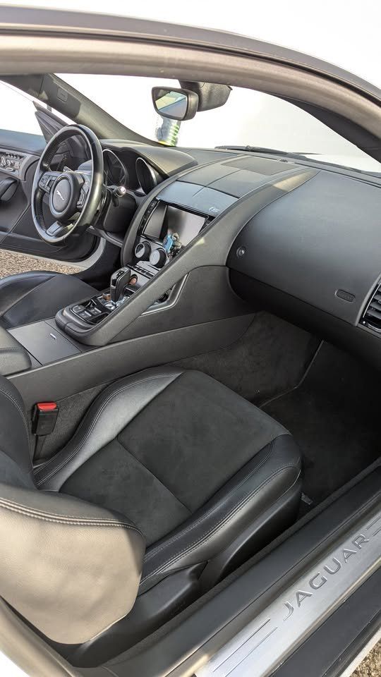 Jaguar Automobili: Jaguar f-type V6 S RWD – Usato da Bulle venduto da Xtimox 6