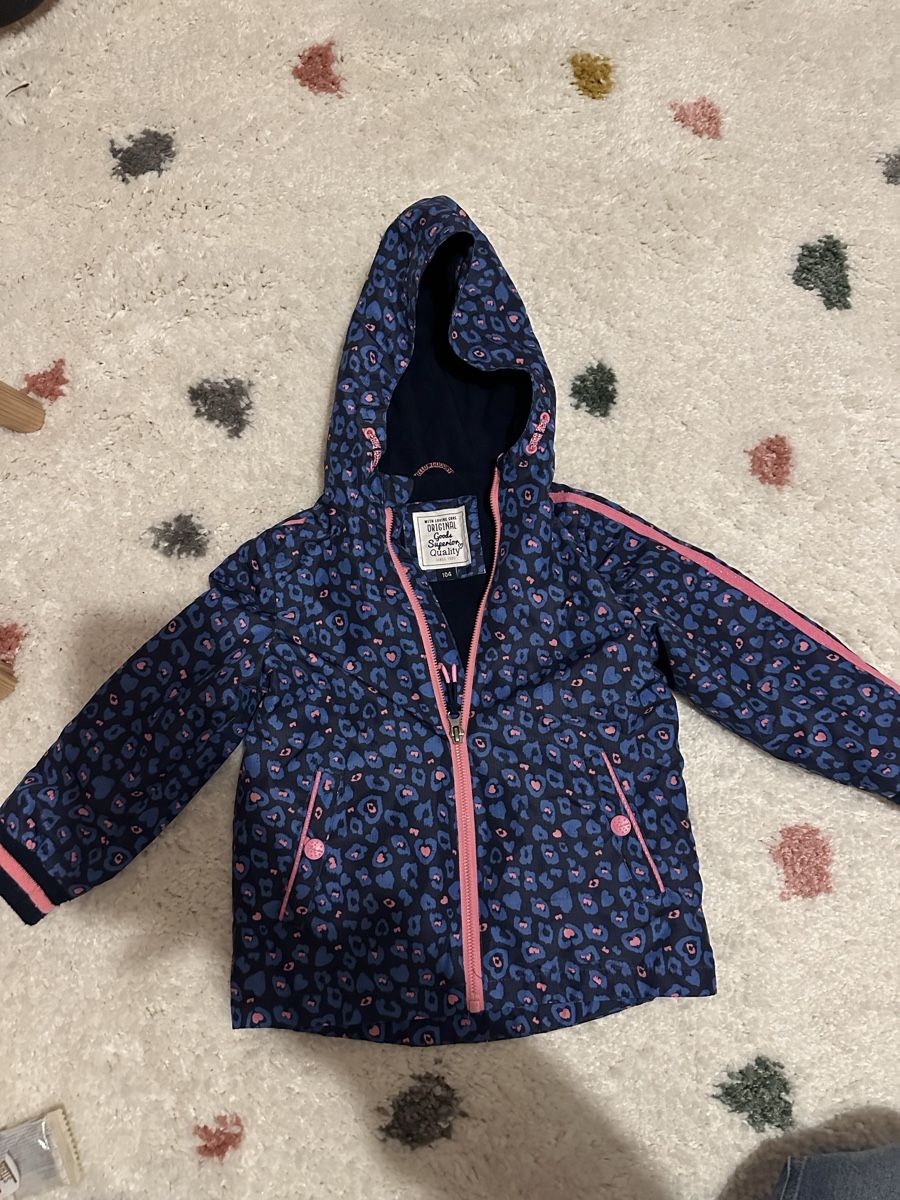 C&A Giacche & Cappotti: Übergangsjacke Grösse 104 – Usato da Zürich venduto da Essences