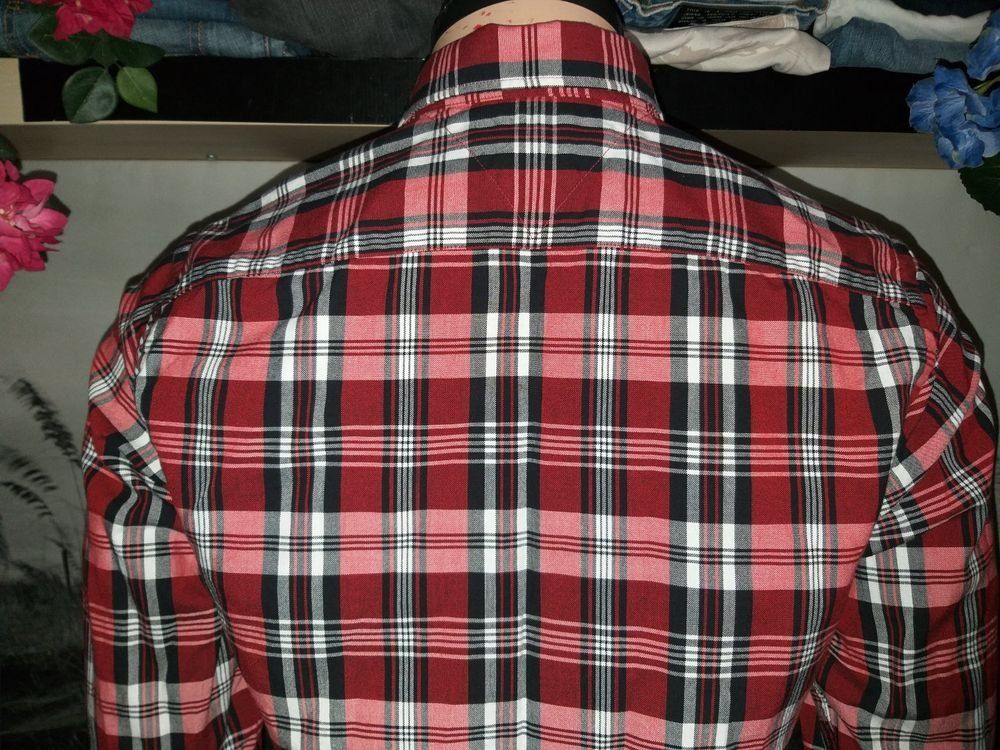 Tommy Hilfiger Camicie: Chemise / Hemd TOMMY HILFIGER  Taille / Grosse S .... – Usato da Cossonay-ville venduto da Super-Price-Quality 8