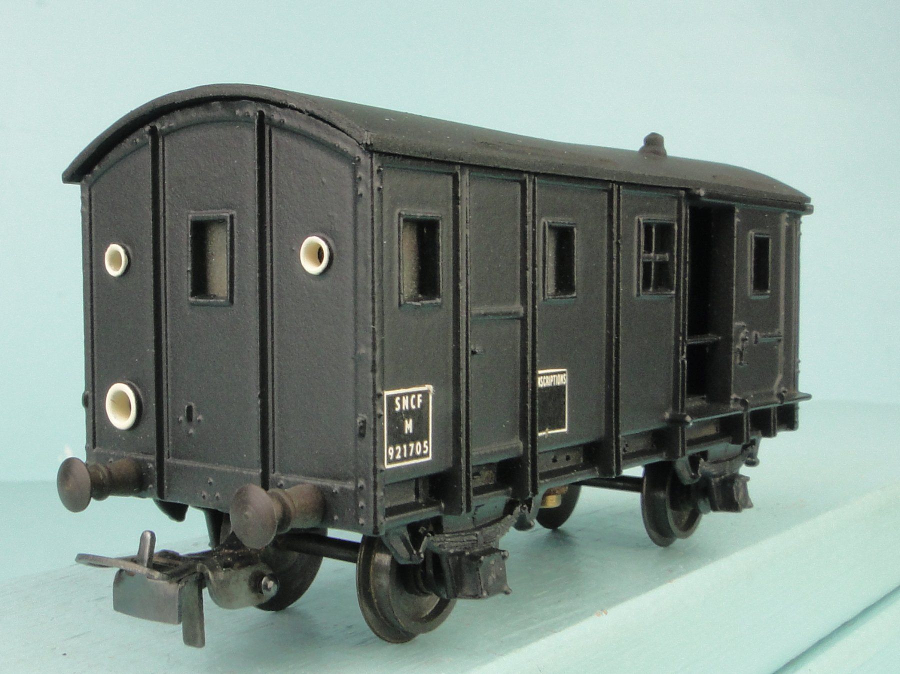 Hornby Modelleisenbahnen: HOrnby AcHO - WAGON SNCF FOURGON de QUEUE - ECLAIRAGE – Gebraucht aus Bülach von cann11 4