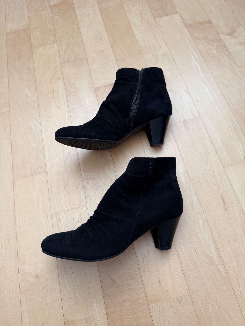 Chaussures femmes: Damen Stiefellette schwarz Grösse 37 – D'occasion à Dübendorf par sunshine412 1