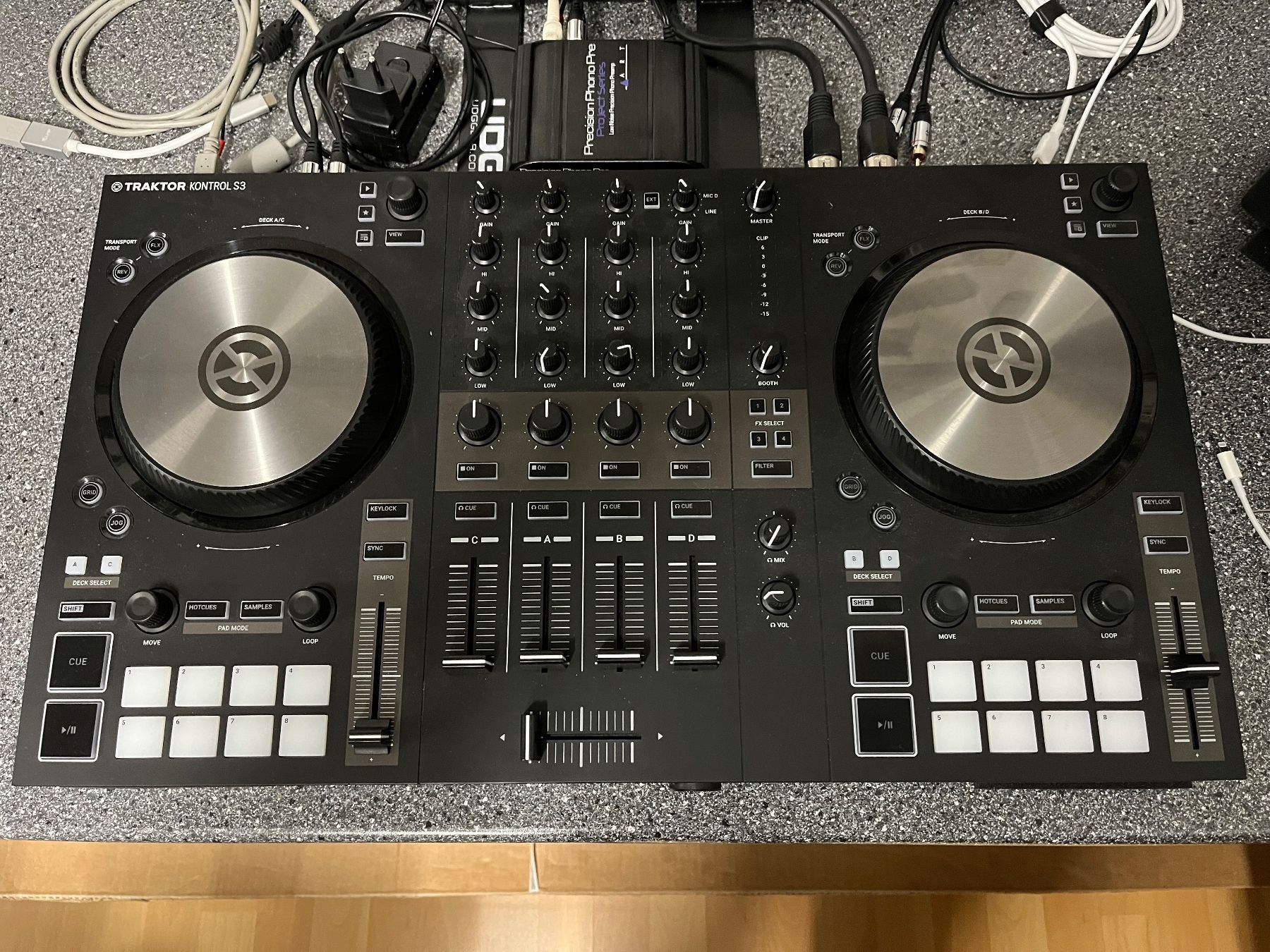 Traktor Kontrol S3 DJ-Controller - Top Zustand! (Gebraucht) in ...