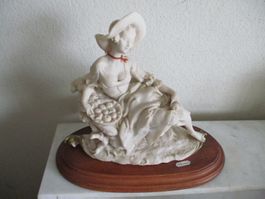 Capodimonte Figur von G. Armani Florenz Dame mit Früchtekorb
