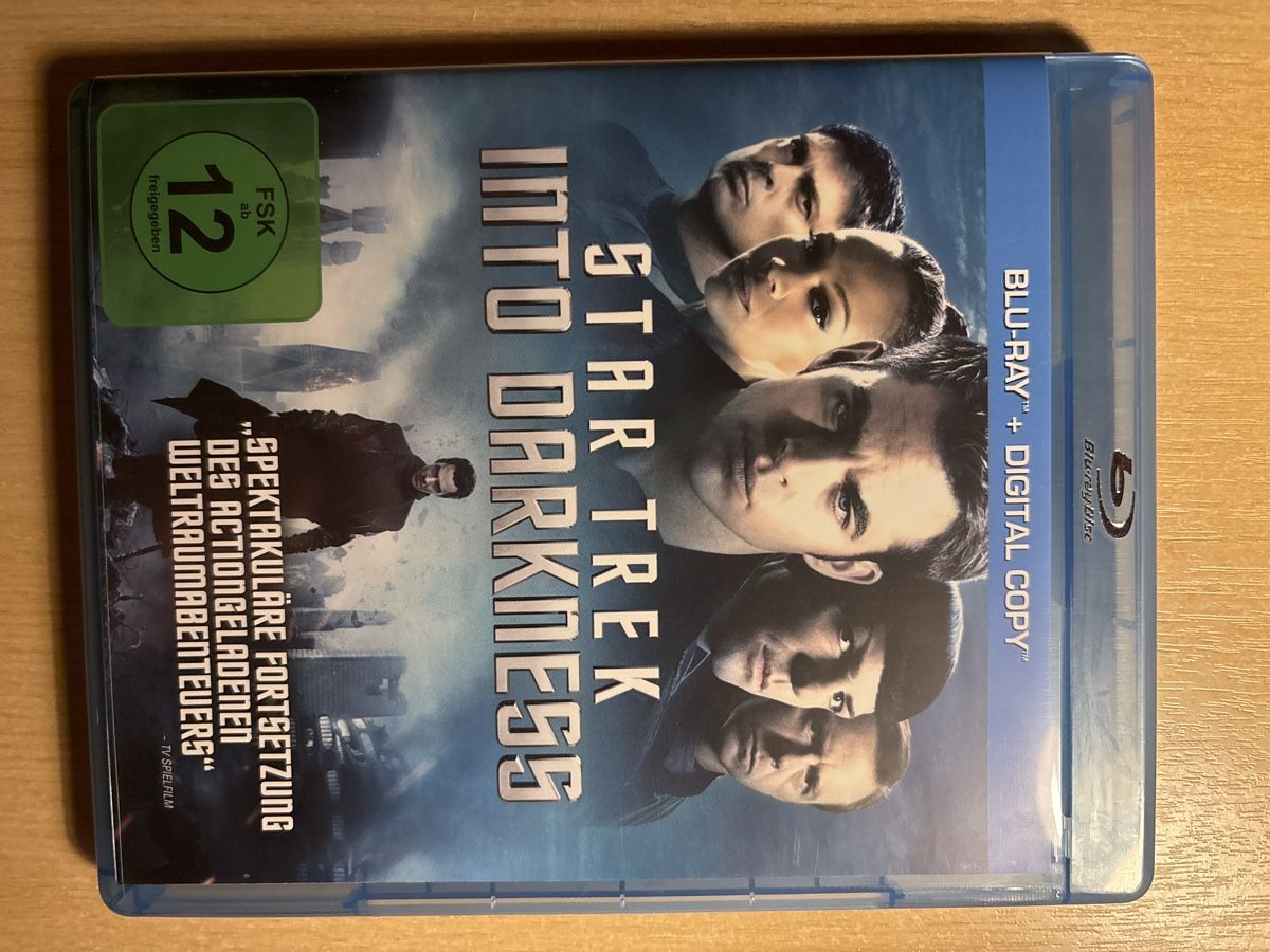 Alle DVDs: Star Trek Into Darkness Blu-Ray + Digital Copy! Top! – Gebraucht aus Gerlafingen von Marcryter