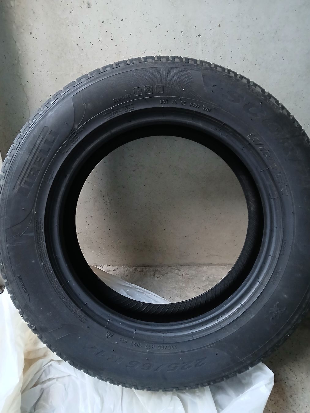 Altro in Scrittura & Disegno: 4 pneumatici Pirelli Scorpions  225/65/17 – Usato da Tägerig venduto da Gaet83