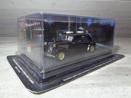 Altaya 1:43 Classic Car Citroën Traction Diorama