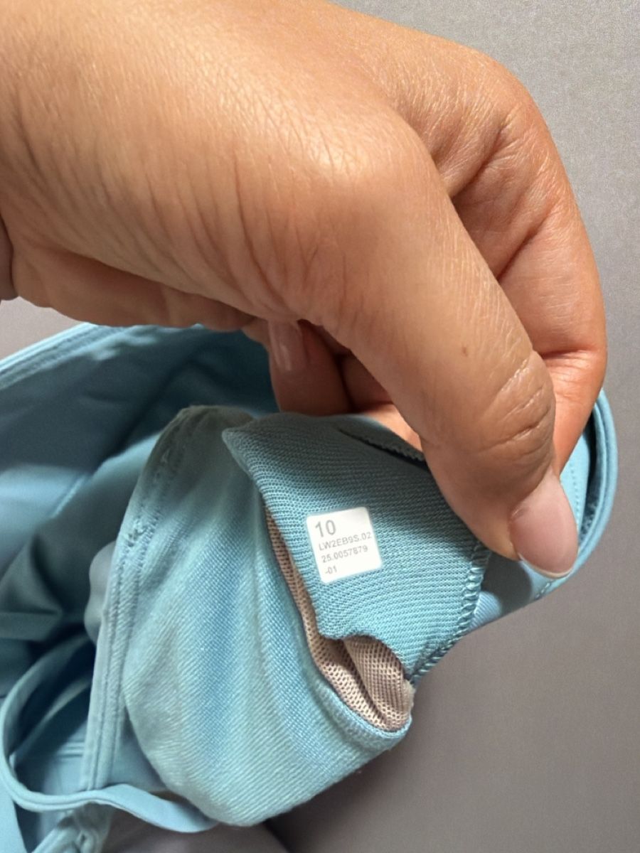 Lululemon Altra biancheria intima: lululemon Energy Longline Bra Medium Support, B–D Cups – Usato da Bülach venduto da schaerlii 3