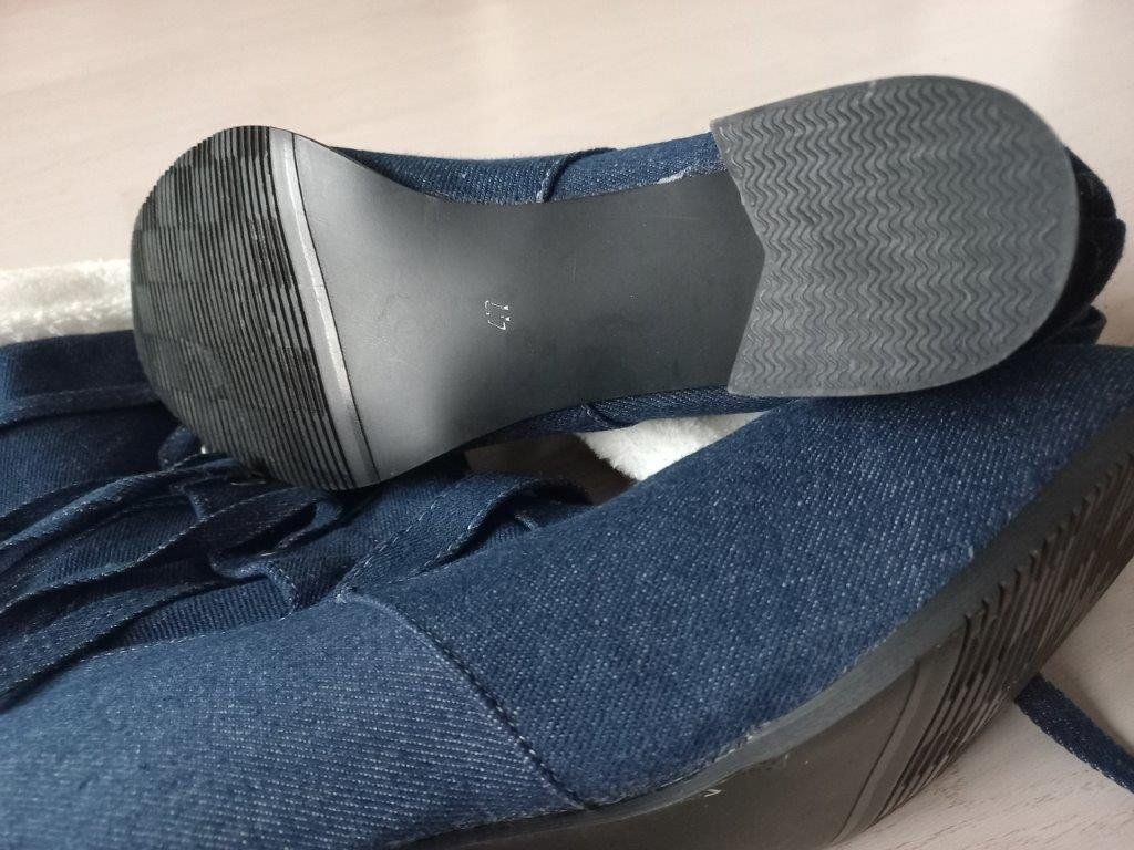 Scarpe da donna: Winterstiefel mit Blockabsatz Jeanslook Grösse 45 – Nuovo (secondo la descrizione) da Pfäffikon / ZH venduto da Pefkadett 6