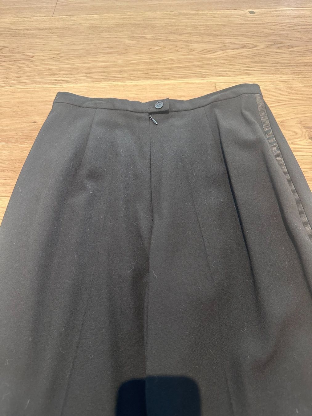 Akris Pantaloni: Akris Damenhose gr. 40 Vintage – Usato da Uitikon Waldegg venduto da roz_9tw8 2