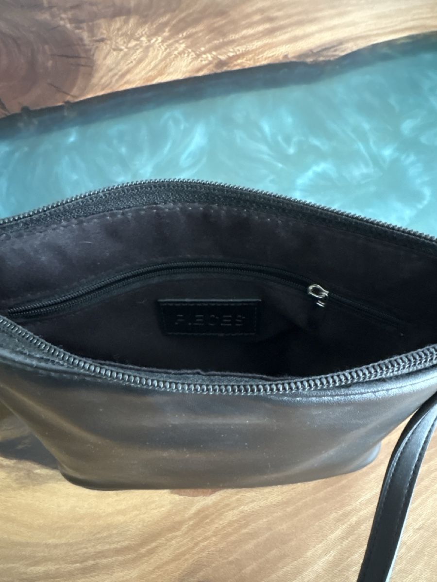 Pieces Taschen für Damen: Zalando Pieces Schultertasche – Neu (gemäss Beschreibung) aus Bern von tara_tiara 1