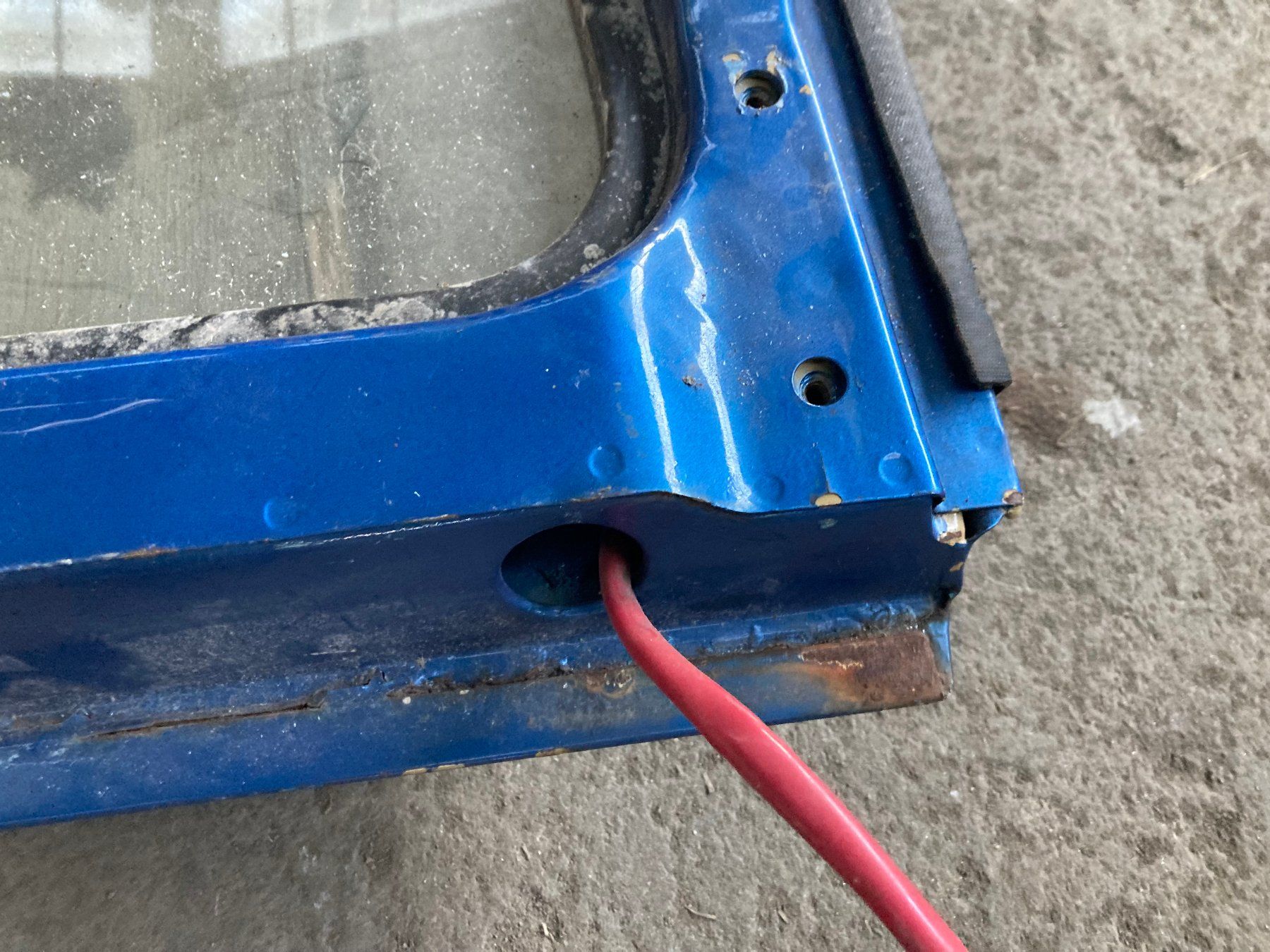 Suzuki Tutti pezzi di ricambio auto: Suzuki LJ80 - Windschutzscheibenrahmen – Usato da Cama venduto da righi_4 2