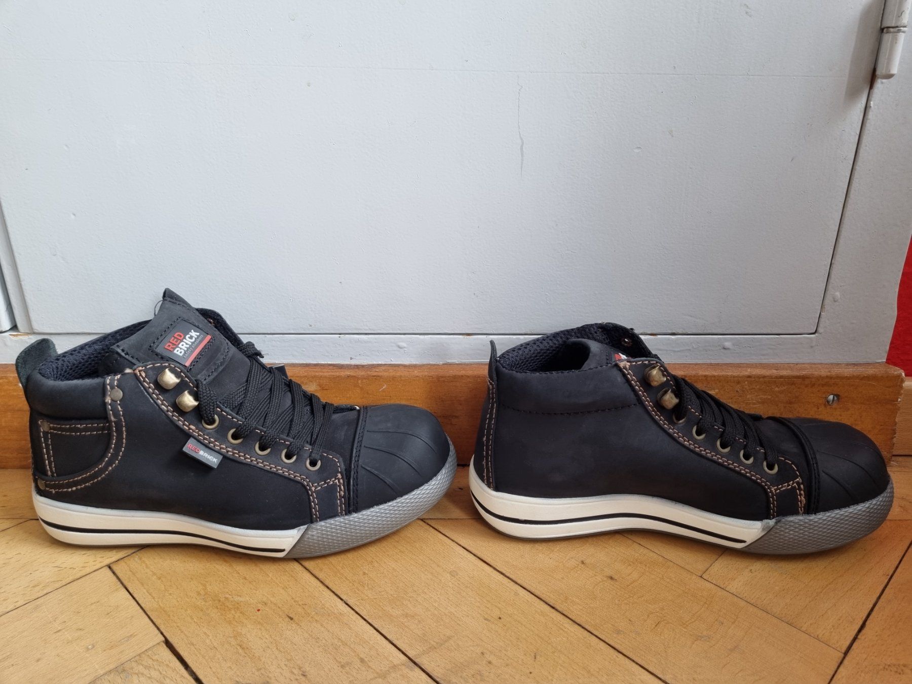 Scarpe da uomo: Red brick Sicherheitsschuh Grösse 37 – Nuovo e nell'imballaggio originale da Schönenwerd venduto da Chez_Mimi 1