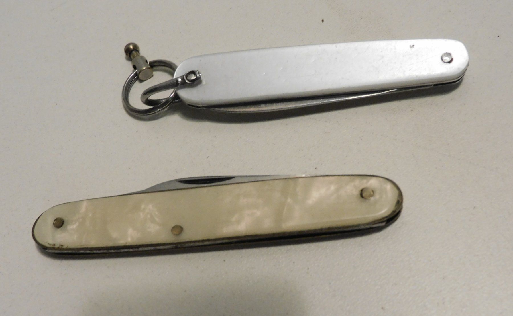 Couteaux de poche: Sackmesser - 2 kleine alte Sackmesser – D'occasion à Sursee par 76 3