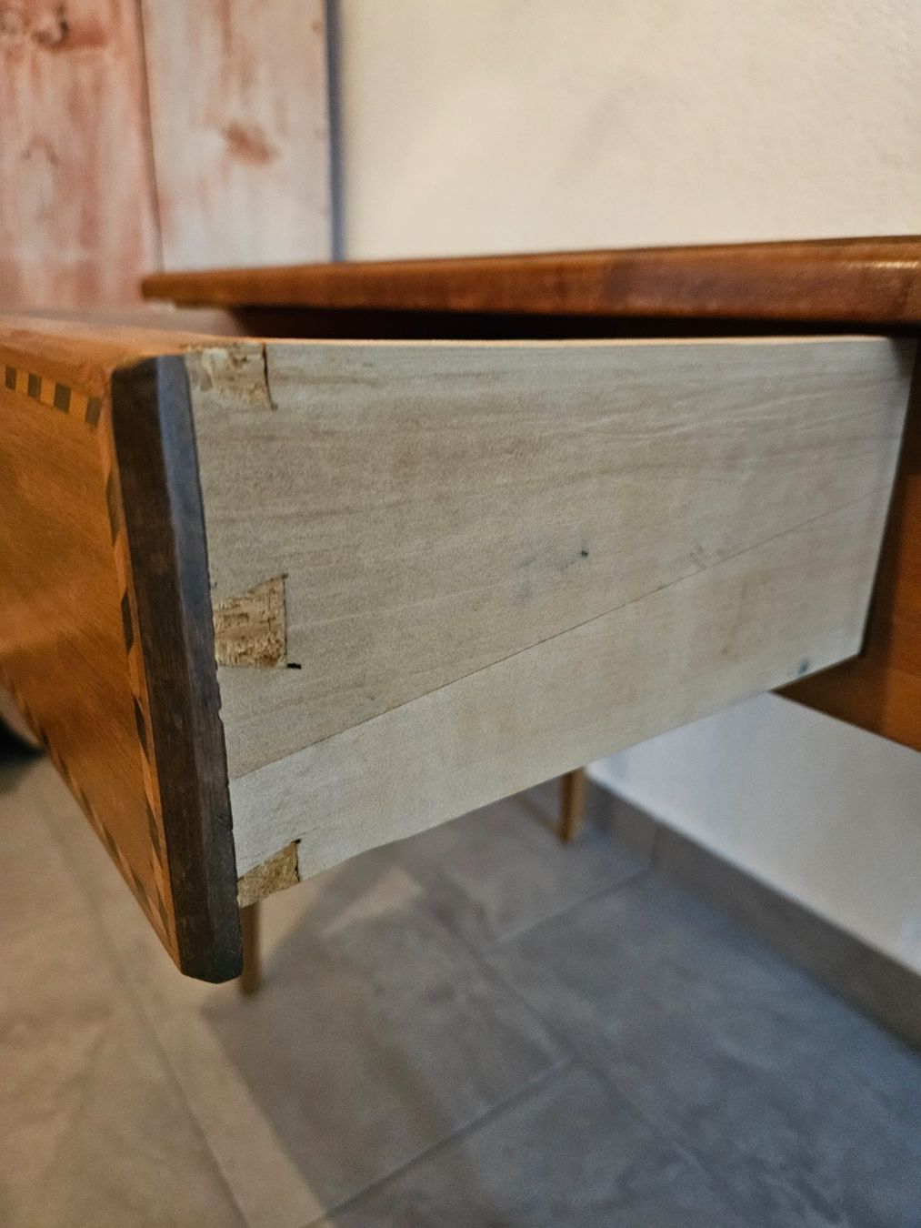Tavoli: Antiker, Nussbaum- oder Kirschholztisch mit Schublade – Usato da Wittenbach venduto da anzo4 7
