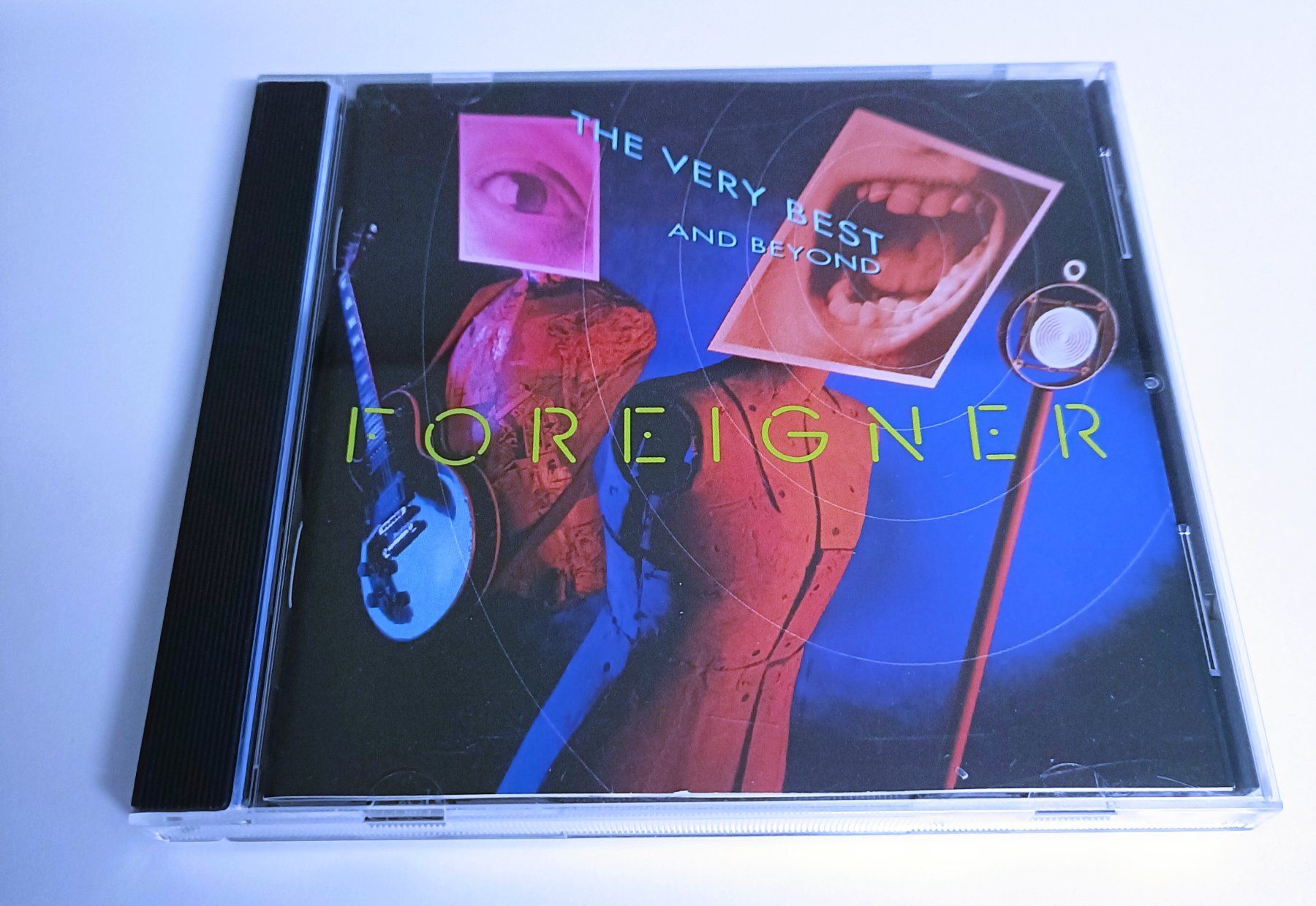 CD: FOREIGNER-THE VERY BEST and Beyond | CD - R3 – Usato da Köniz venduto da Listeningthings