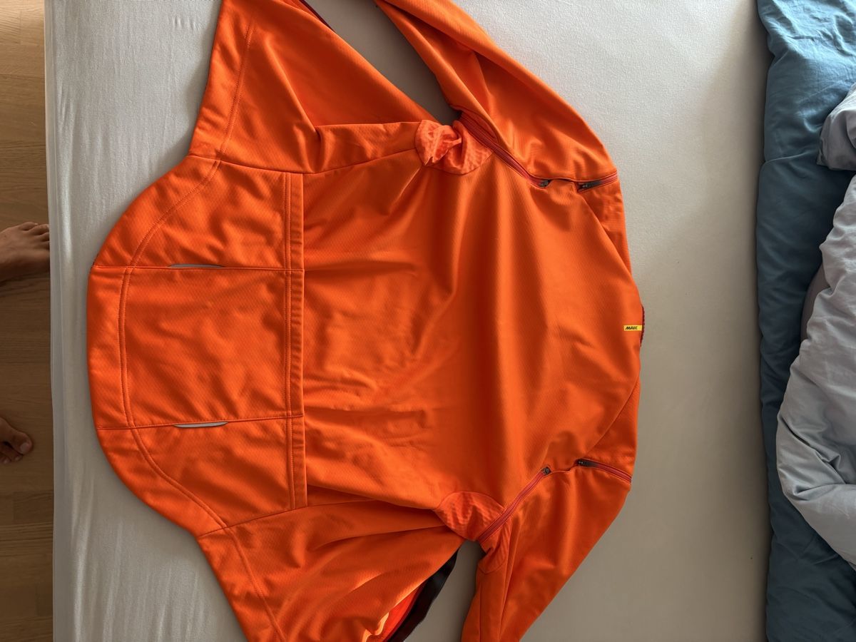Mavic Jacken: Mavic Cosmic Elite Thermo Jacket - Velojacke – Gebraucht aus Wald ZH von eli_y6cn 4