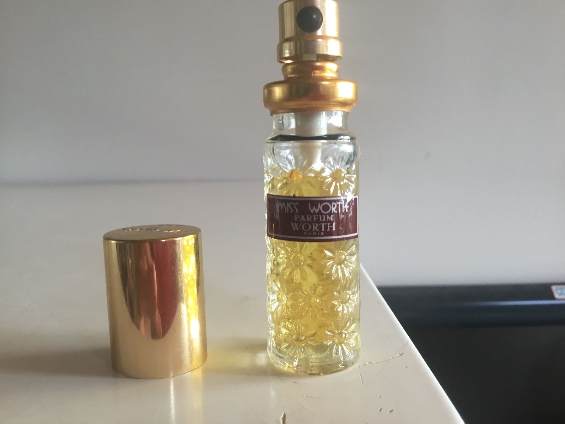 Parfums & Eau de Toilette: Miss Worth Paris Eau de Parfum et Parfun – D'occasion à boncourt par Ckikil 8