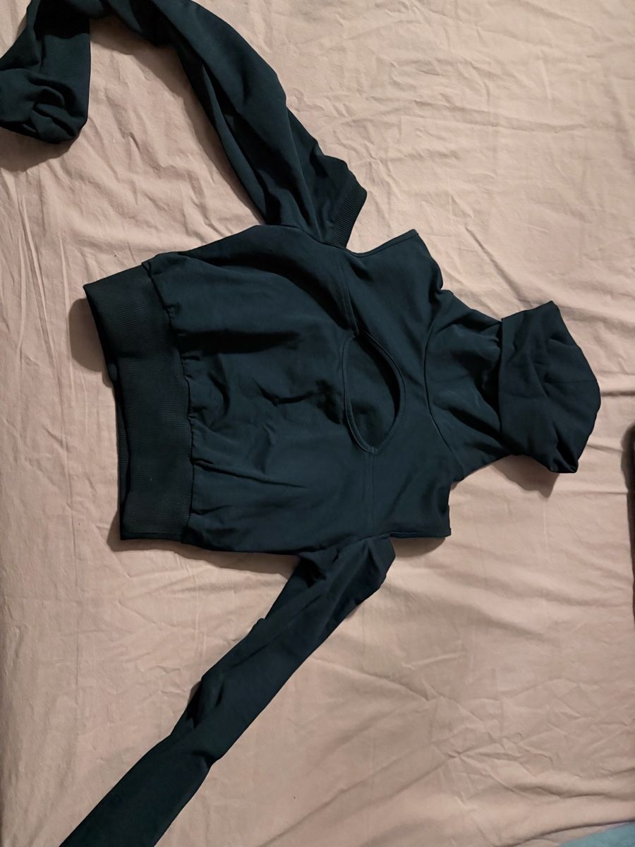 Lotti di vestiti: Paket kleider -23 chf – Usato da Münchenstein venduto da By.gabriela.v 8