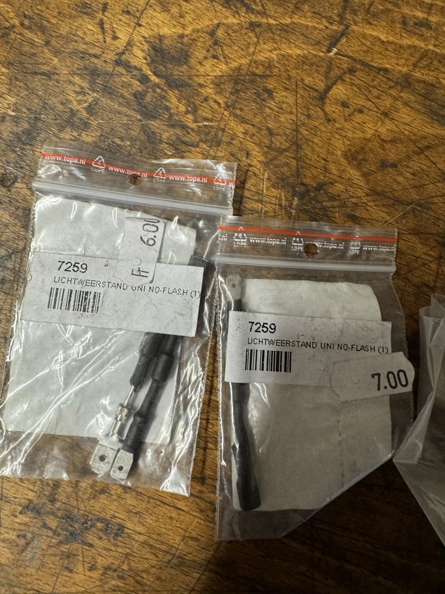 Mofa-Ersatzteile: Mofa Widerstand für licht – Neu und originalverpackt aus Dübendorf von Sachs621 1