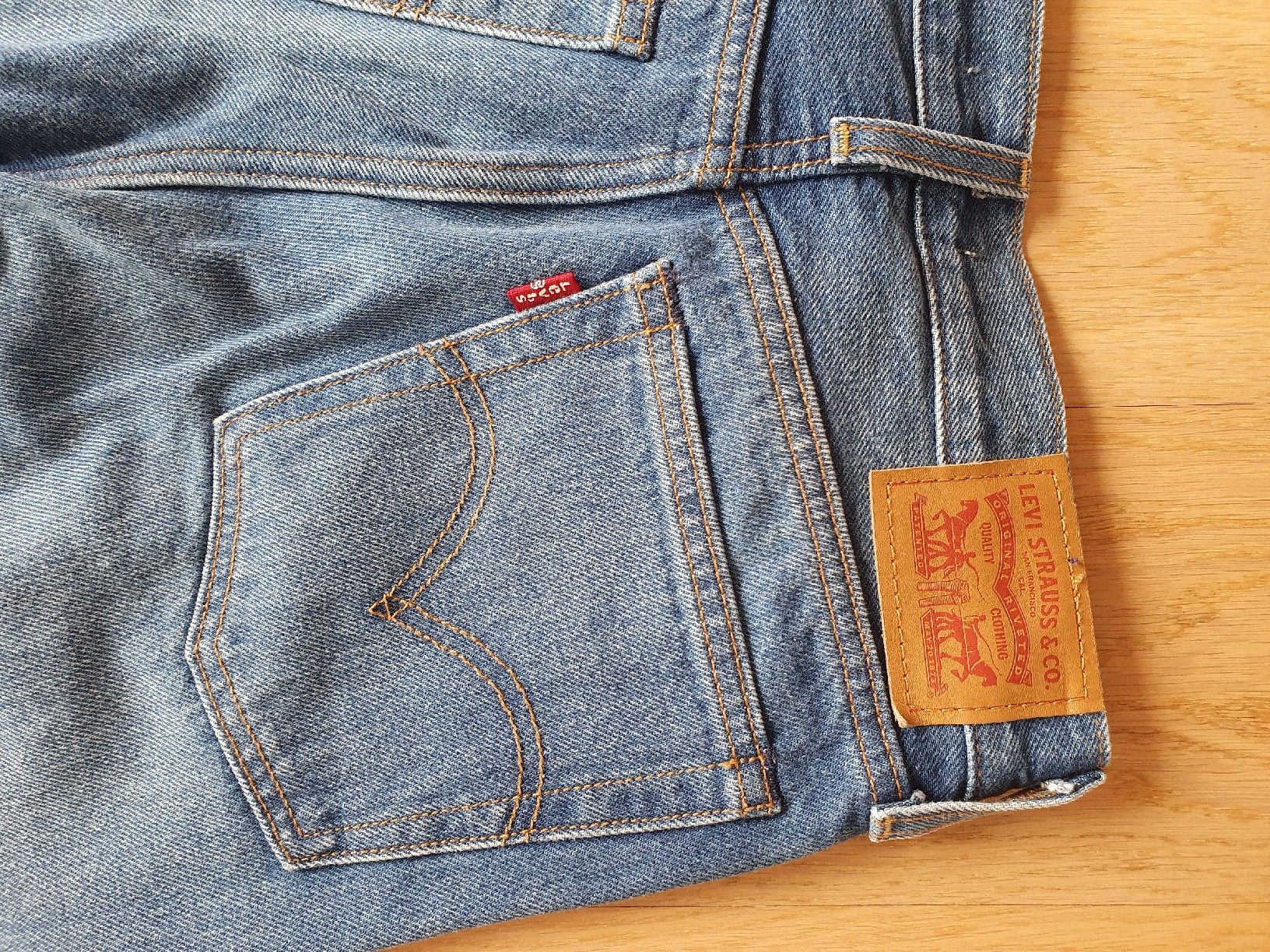 Levi's Jeans: Levis Wedgie Straight – Nuovo (secondo la descrizione) da Zürich venduto da nadiialivia 4