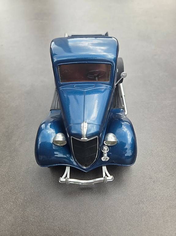 Modellini d'auto: Ford V8 Echelle Pickup (1936) – Usato da Herznach venduto da koro02 2