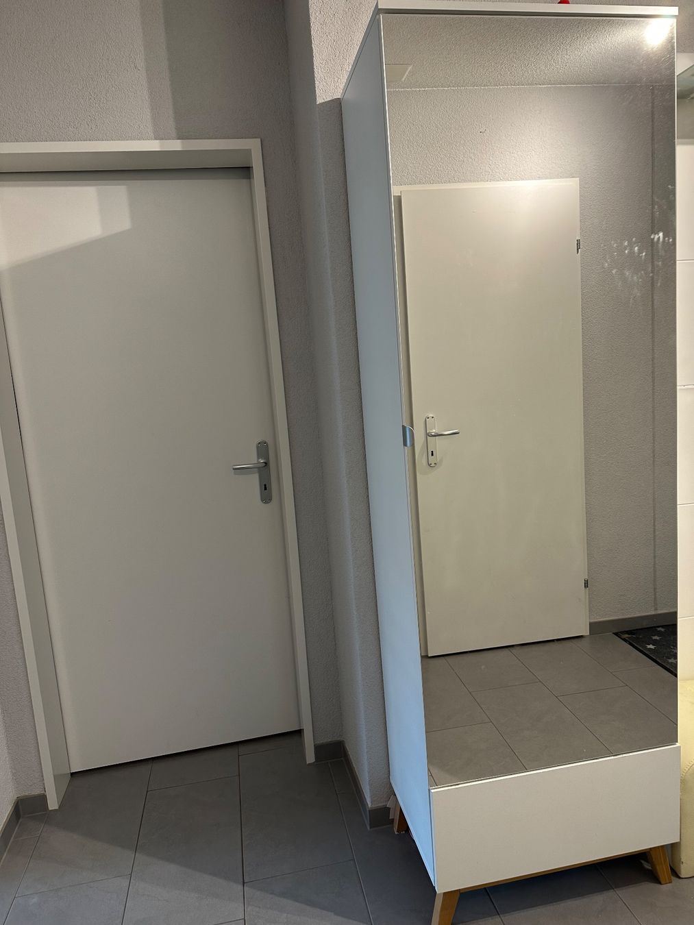 Garderobe: Garderobe mit Spielgel – Gebraucht aus Tagelswangen von smartbird 2
